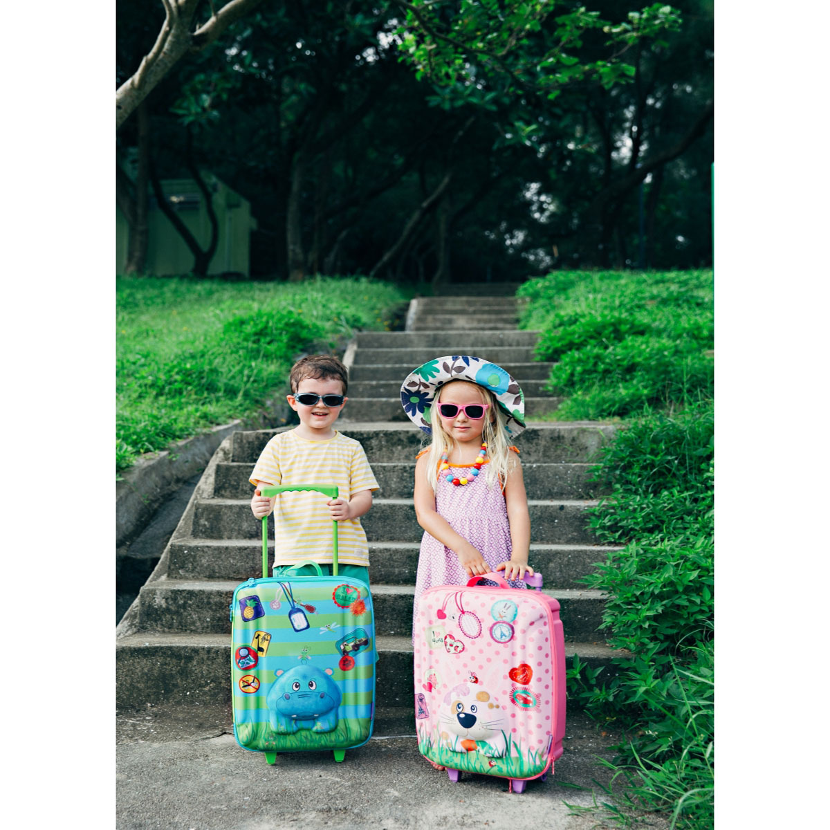 چمدان چرخدار بزرگ اسب آبی مدل 80162