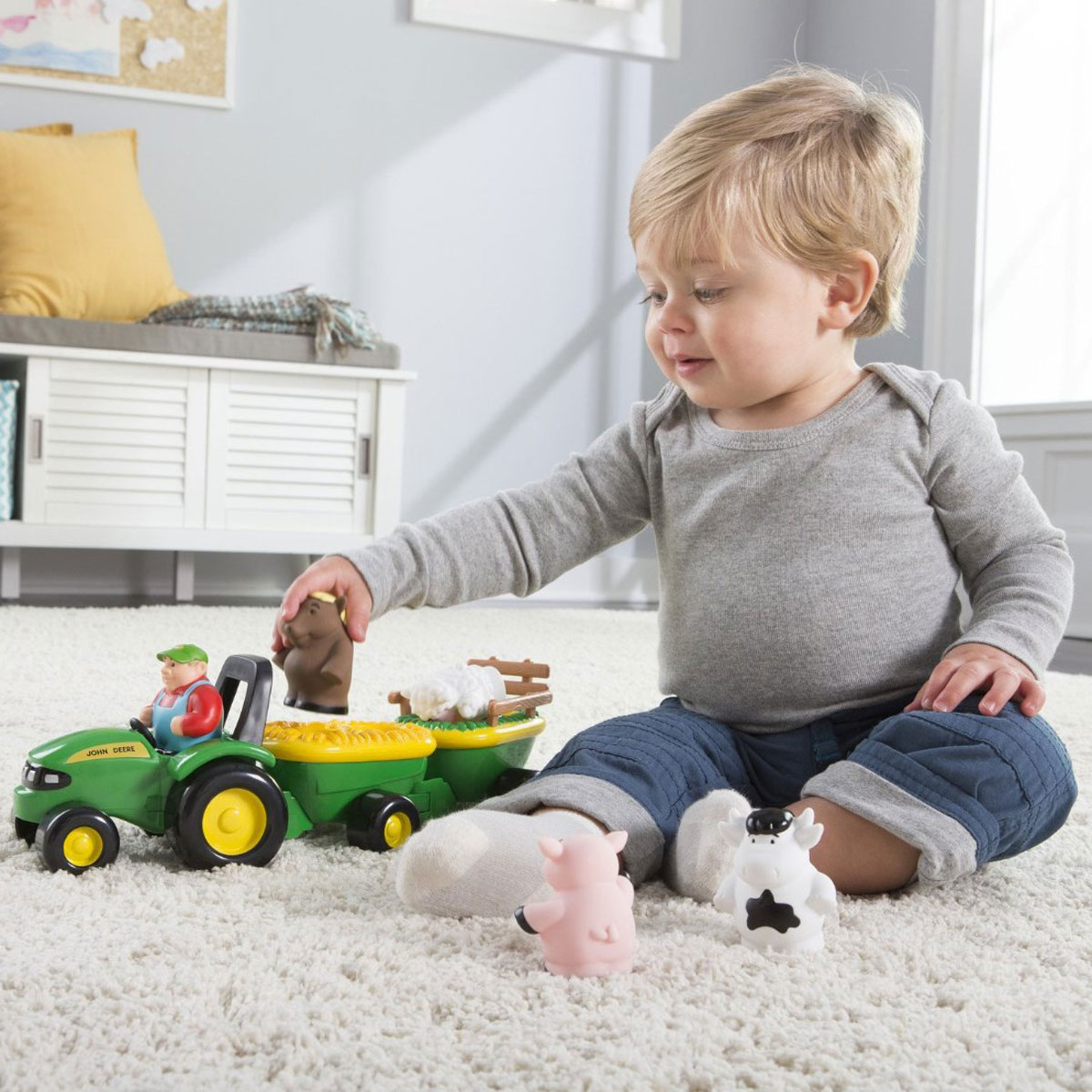 تراکتور مزرعه 42947